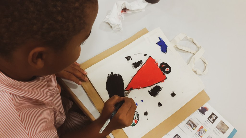 Taller de pintura textil en el Museo de Bellas Artes de&nbsp;Asturias