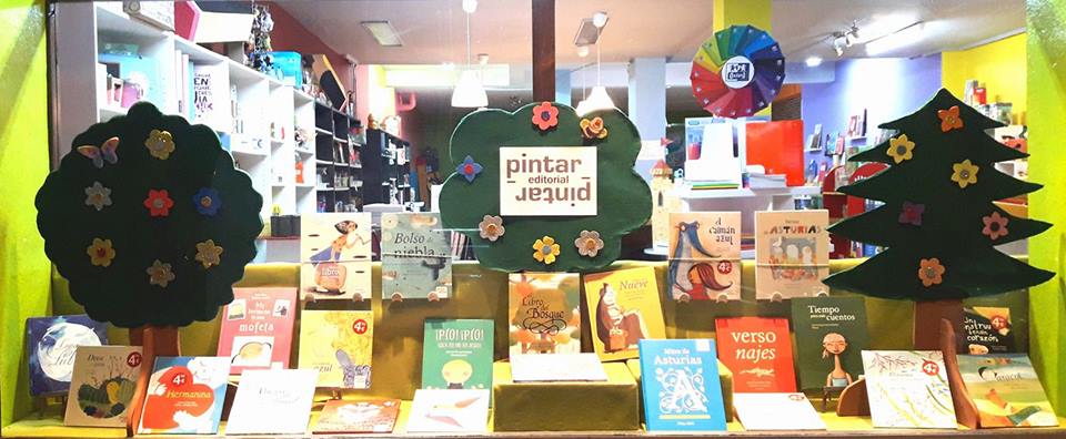 Pintar-Pintar en la librería El Tesoro del Dragón de la Lluvia&nbsp;(Oviedo)