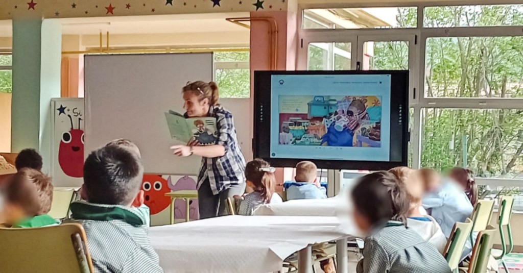 La proyección en el aula de álbumes infantiles ilustrados como herramienta educativa y divertida
