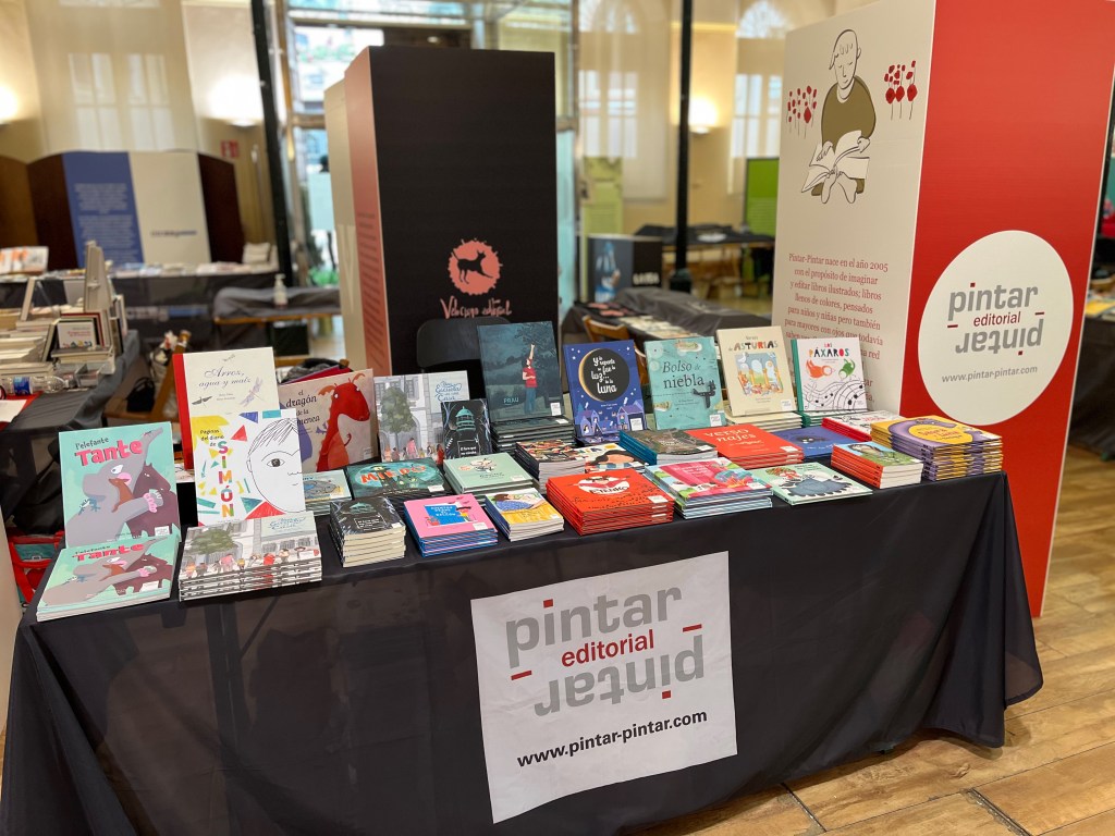 Pintar-Pintar en la II Feria de La Edición Asturiana: galería de&nbsp;fotos