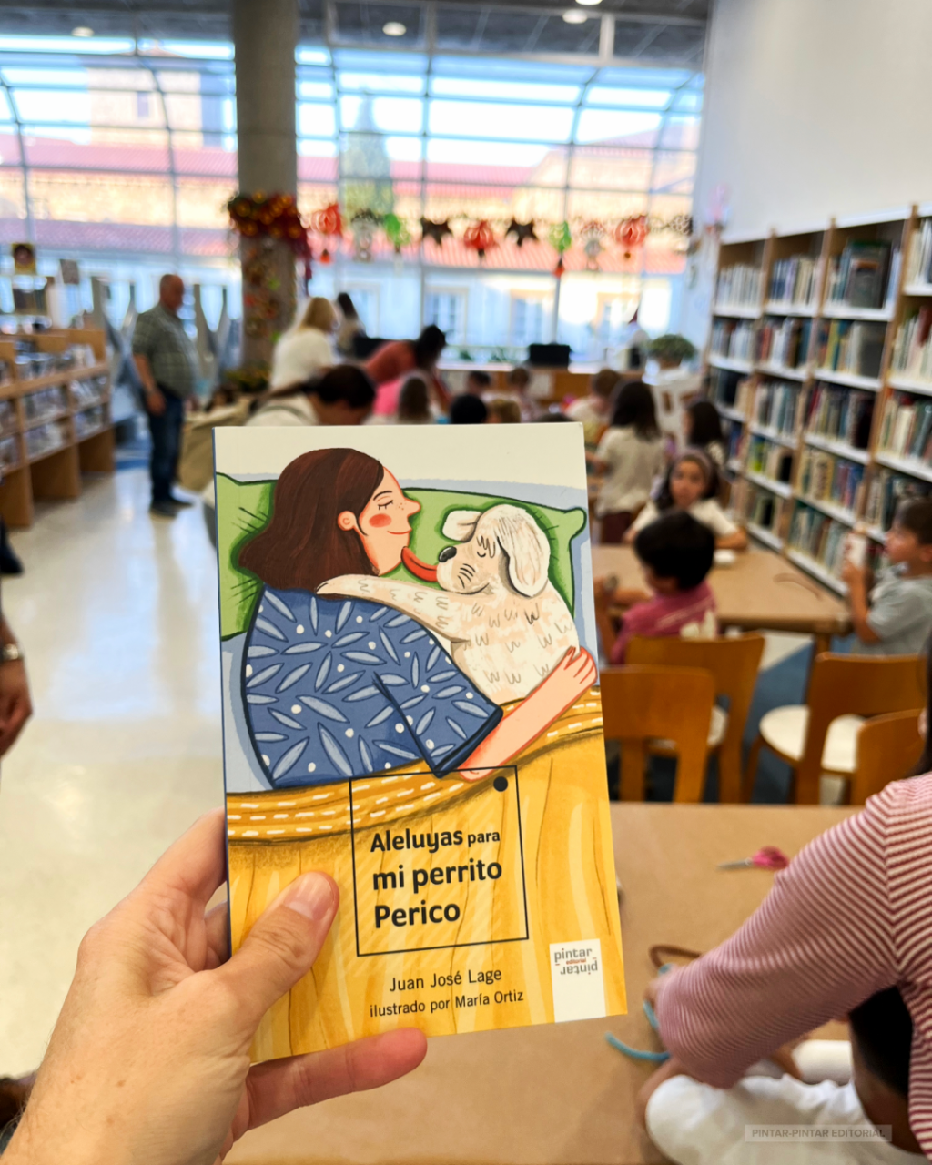 Comienzan nuestras visitas por bibliotecas&nbsp;🧡